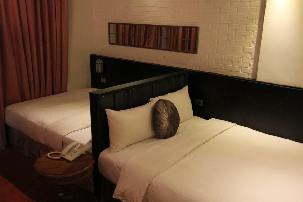 Cheers Boutique Inn